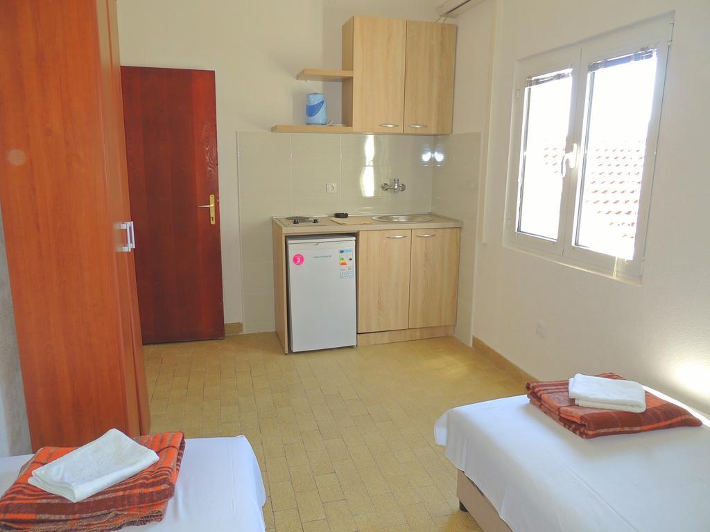Guest House Jelena بودفا المظهر الخارجي الصورة