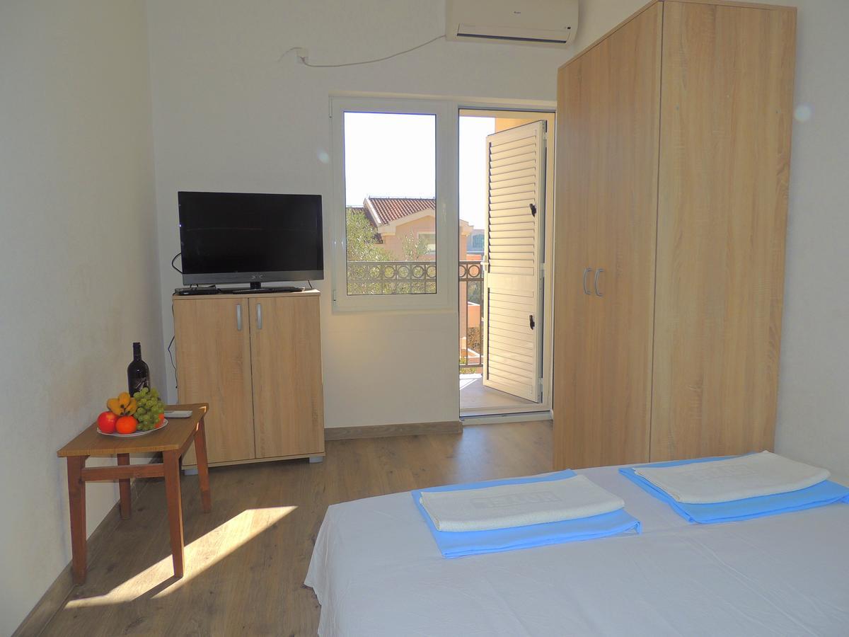 Guest House Jelena بودفا المظهر الخارجي الصورة
